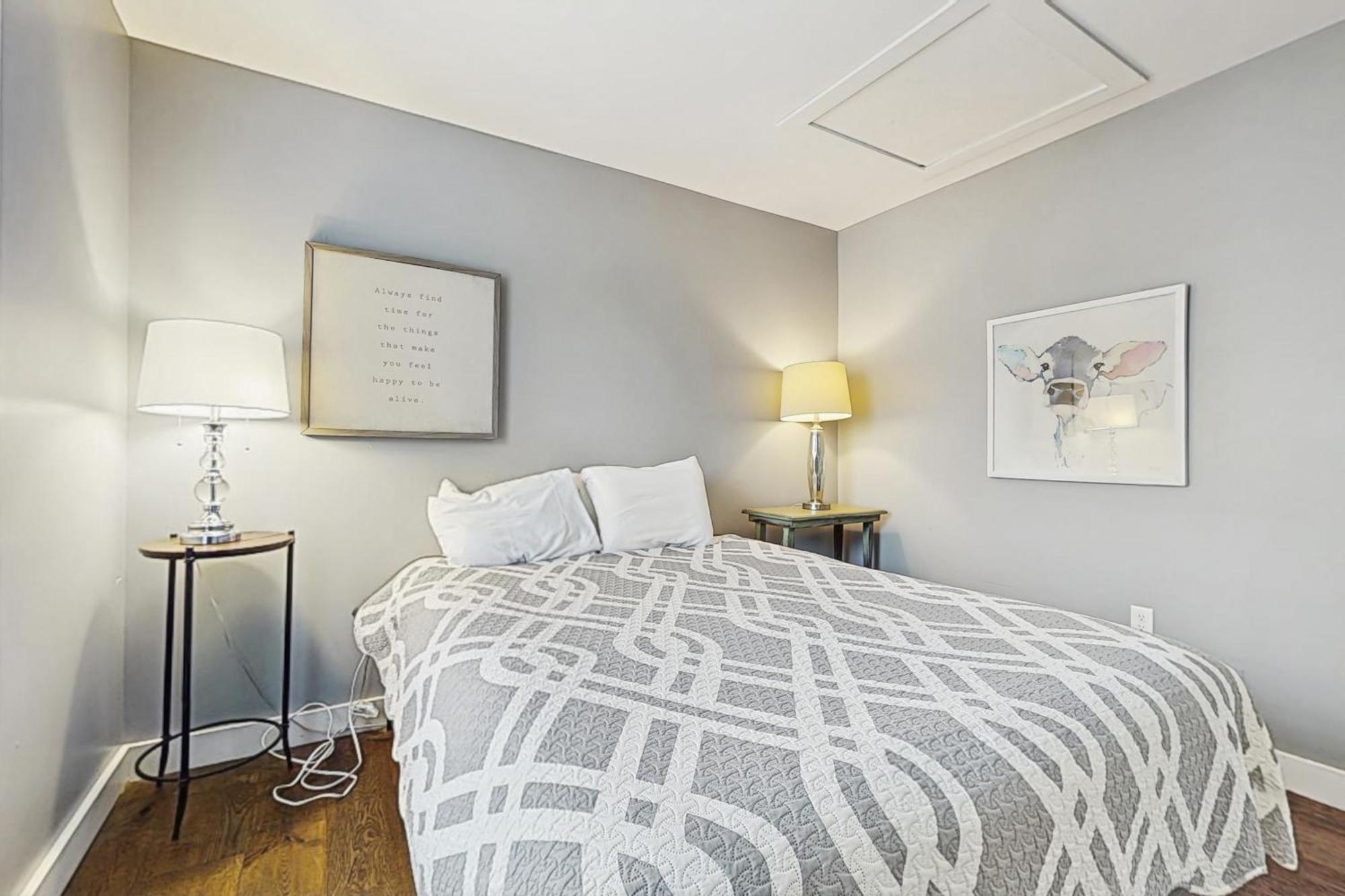 Bay Breeze Whispers Of Water Apartment Уелс Екстериор снимка